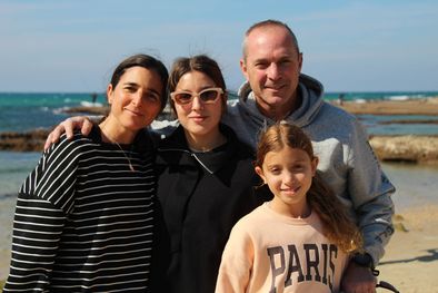 MDZol | Natalio junto a su familia viven en la zona centro del país. Foto: Foto: Gentileza