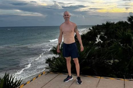 Hay otros dos hombres heridos.