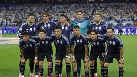 Pensando en el duelo de 16avos de final ante Cabo Verde, la Selección argentina presentó un conjunto alternativo para enfrentar a Jordania. Pensando en el duelo de 16avos de final ante Cabo Verde, la Selección argentina presentó un conjunto alternativo para enfrentar a Jordania.