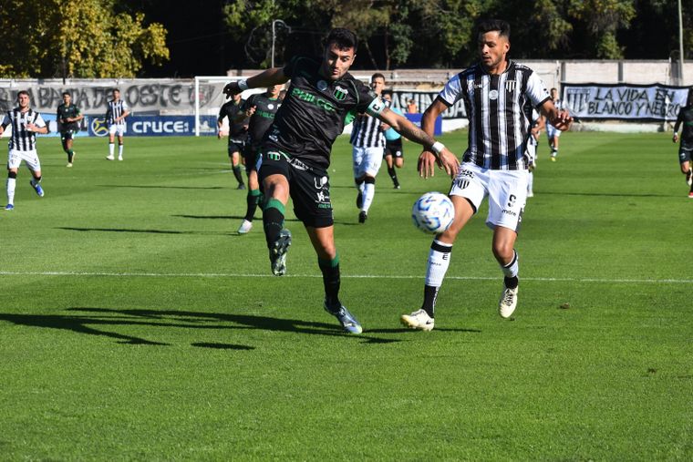 En el duelo de la primera rueda, Gimnasia empató con Nueva Chicago en el Víctor Legrotaglie. Foto: Prensa Gimnasia y Esgrima de Mendoza