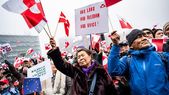 Miles de personas en Dinamarca y Groenlandia salieron a protestar en contra de los deseos de Trump de anexionarse el territorio. Miles de personas en Dinamarca y Groenlandia salieron a protestar en contra de los deseos de Trump de anexionarse el territorio.