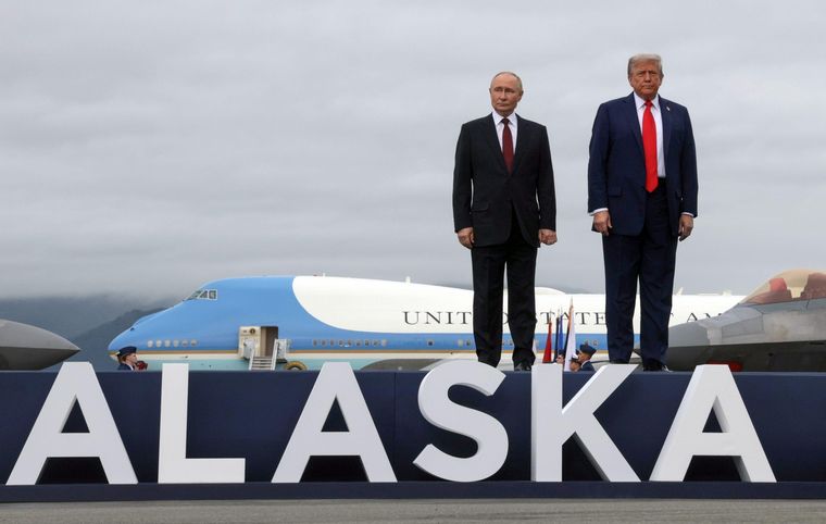 Aunque Ucrania era el tema central de la cumbre, su presidente, Volodymyr Zelensky, no fue invitado a la reunión entre Putin y Trump.