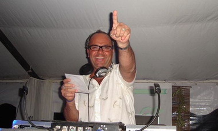 Javier Guerra en un casamiento. Foto: Gentileza