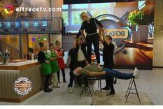 Tusam hipnotizó en vivo en el programa de Carina Zampini. Tusam hipnotizó en vivo en el programa de Carina Zampini.