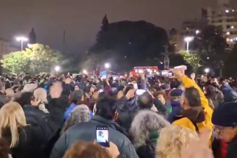 Contracumbre en Córdoba: vecinos repudiaron La Derecha Fest al grito de Milei culiadazo Contracumbre en Córdoba: vecinos repudiaron La Derecha Fest al grito de Milei culiadazo