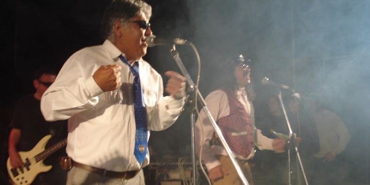 Sandro Alfaro y Carlos Farías, las voces y caras de los Grasa.