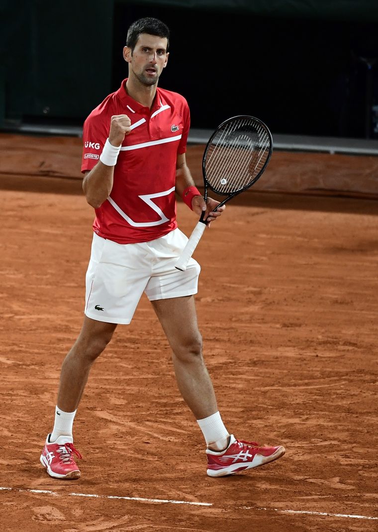 Djokovic Roland Garros Djokovic le ganó a Tsitsipas y jugará la final de Roland Garros ante Nadal Foto: EFE