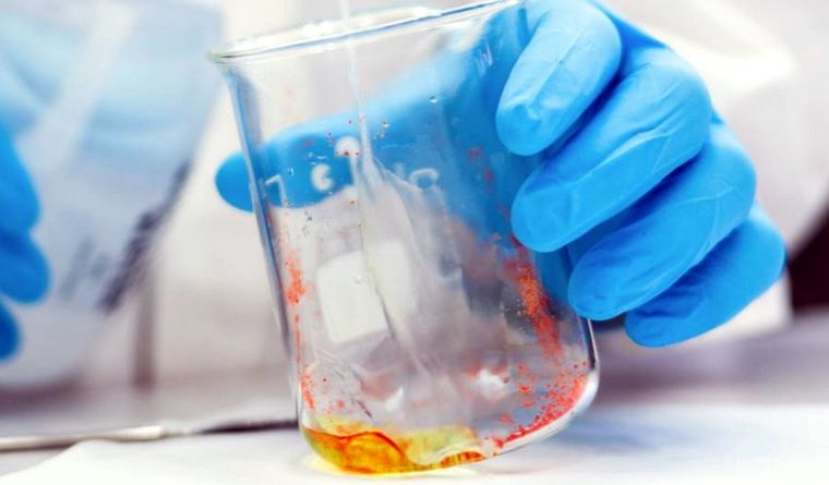 El material ha sido denominado goldeno y puede convertirse en semiconductor. Foto: Dpa.