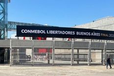 El escenario elegido para la final, fue ploteado con los colores de Conmebol.