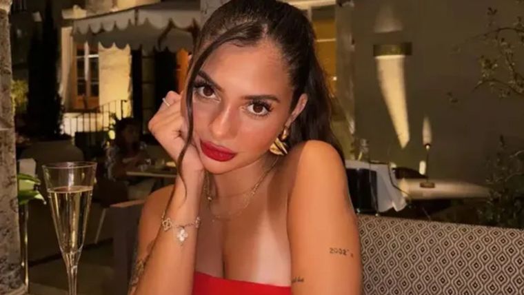 Nuevamente, en el ojo de la tormenta. Nuevamente, en el ojo de la tormenta.