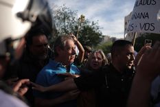 Omar Felix aseguró que le tiraron gas pimienta.