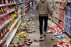 Así quedó un supermercado chileno tras el temblor Foto: Captura de pantalla