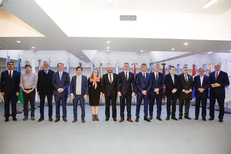 Según Martín Menem, algunos gobernadores están Según Martín Menem, algunos gobernadores están