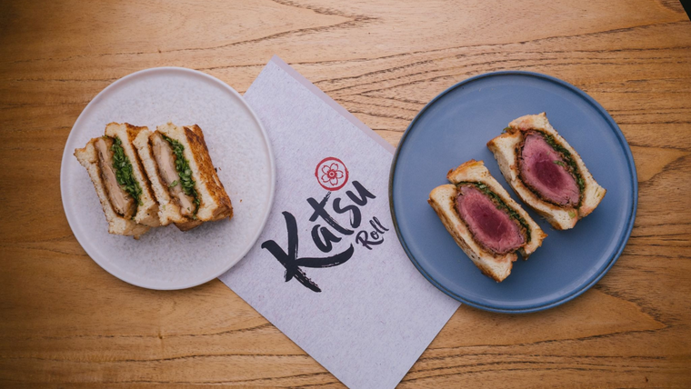 Con el street food como inspiración, el proyecto combina sushi, técnica y sabores con una estética urbana. Con el street food como inspiración, el proyecto combina sushi, técnica y sabores con una estética urbana.