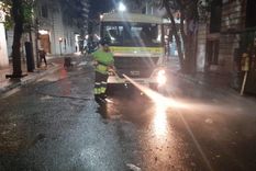 Trabajadores de la Ciudad limpiaron la zona durante la madrugada Trabajadores de la Ciudad limpiaron la zona durante la madrugada