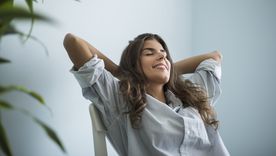 Cada vez más personas disfrutan de la desconexión de sus redes sociales y de los aparatos tecnológicos. Cada vez más personas disfrutan de la desconexión de sus redes sociales y de los aparatos tecnológicos.