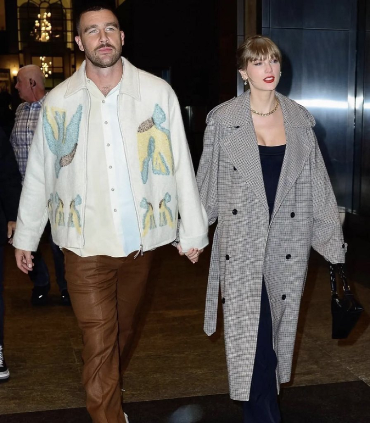 El apasionado gesto de Taylor Swift con Travis Kelce, luego de su show en Argentina Taylor Swift y Travis Kelce blanquearon su romance hace escasas semanas. Foto: X