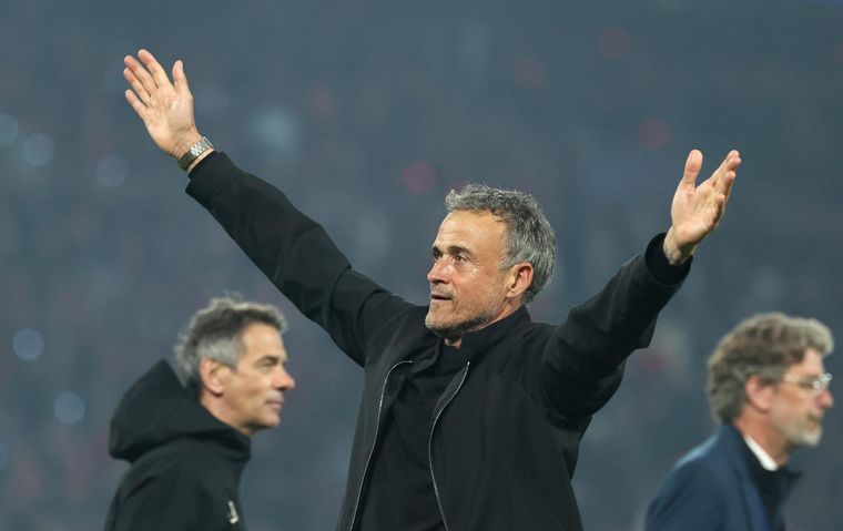 Luis Enrique volvió a clasificar a una final de Champions tras lograrlo por única vez con Barcelona en 2015. Foto: EFE