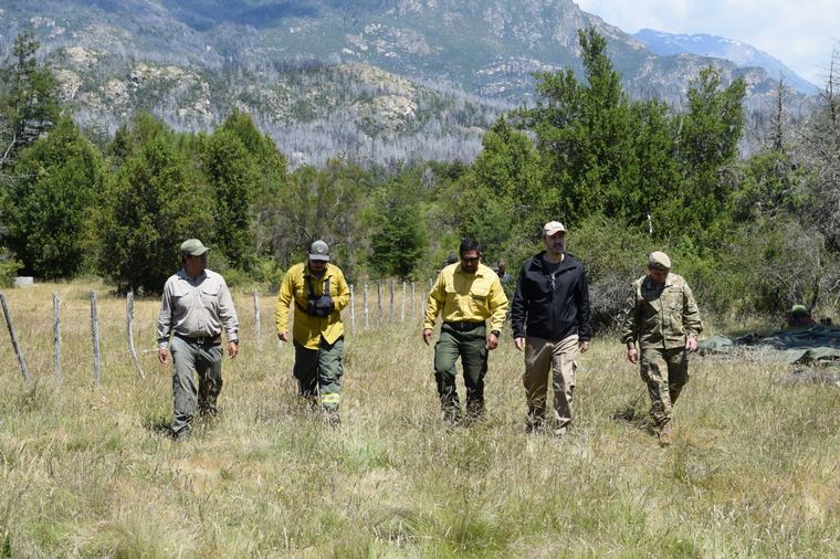 El ministro durante su anterior viaje a La Patagonia Foto: Defensa
