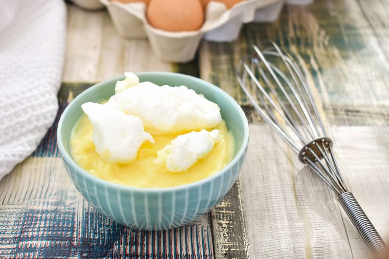 La receta de este postre isla flotante nació en Francia, pero se volvió un clásico infaltable en las cocinas argentinas. La receta de este postre isla flotante nació en Francia, pero se volvió un clásico infaltable en las cocinas argentinas.