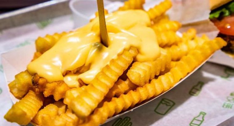 El local ofrece todo tipo de variedad de papas fritas de manera ilimitada por 6.500 pesos. Foto: Archivo MDZ