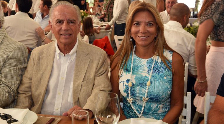 Alejandro y Bettina Bulgheroni en la Vendimia Solidaria 2018. Foto: ALF PONCE MERCADO / MDZ