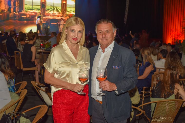 Claudia Farina y su esposo, Juan Reboredo Correas. Claudia Farina y su esposo, Juan Reboredo Correas.