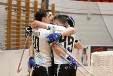 hockey sobre patines: dos mendocinos, dos camisetas y un duelo inesperado a nivel mundial