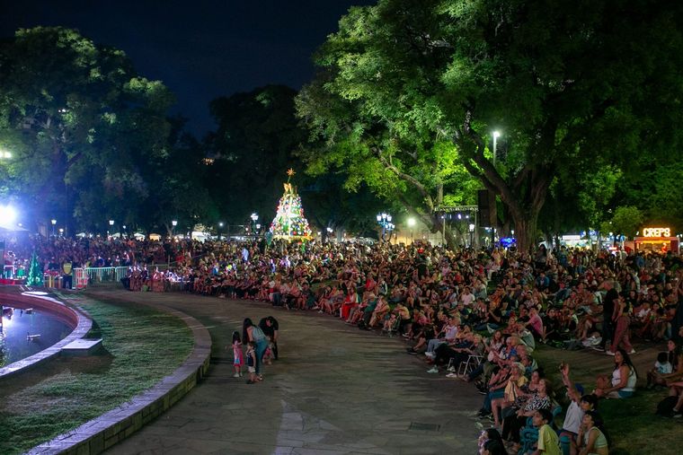 La Navidad en Ciudad de Mendoza. La Navidad en Ciudad de Mendoza.