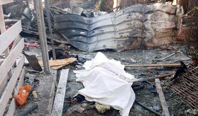 Ucrania atacó Jersón, controlada por Rusia, con sus drones y mató a decenas de civiles. Foto Dpa