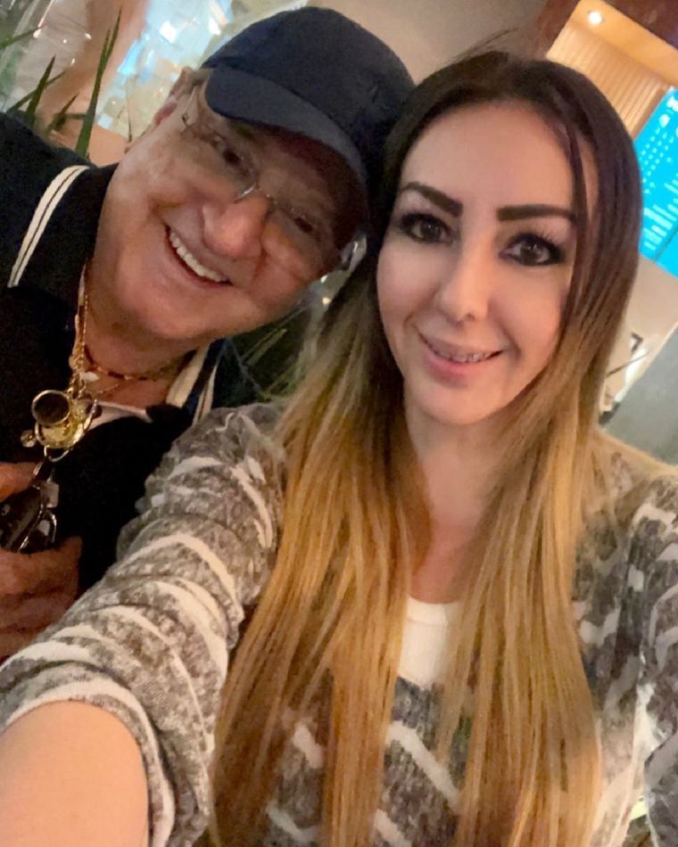 Carlos Villagrán junto a su hija Vanesa. Foto: Instagram
