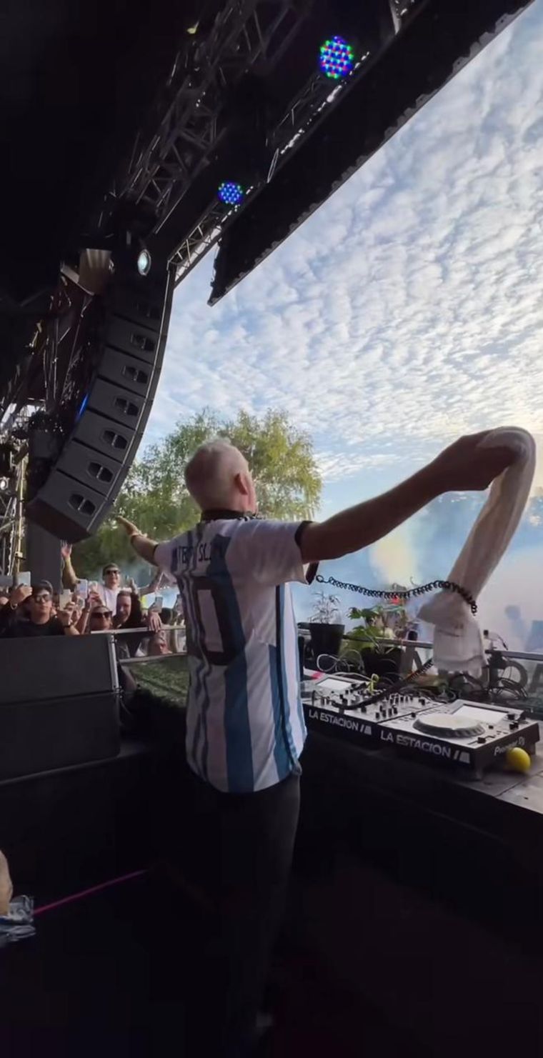 El espectáculo del DJ será el domingo 21 de septiembre. El espectáculo del DJ será el domingo 21 de septiembre.