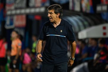 Gustavo Costas se lamentó por el pésimo arranque de Racing en el campeonato.