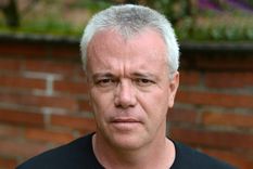 Jhon Jairo Velásquez alias Popeye, en frente de un hotel en Medellín, Colombia, el 7 de marzo de 2017.