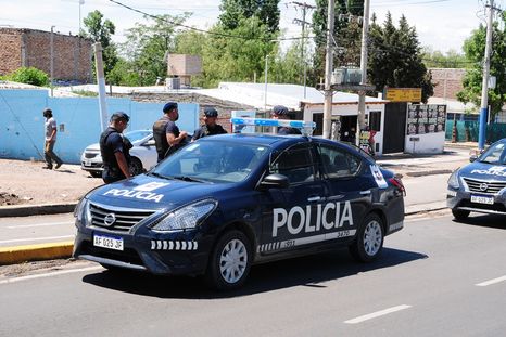Policía de Mendoza Foto: ALF PONCE MERCADO / MDZ (Imagen Ilustrativa)
