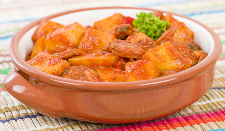 Rusticidad y sabor: la magia de las patatas a la riojana Foto: Shutterstock