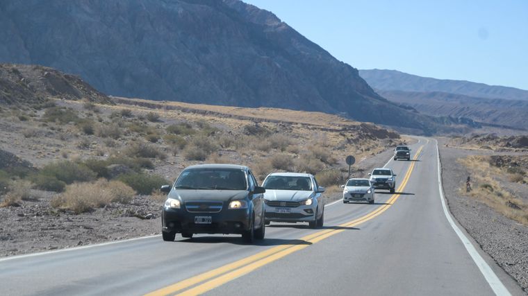 Muchos mendocinos viajan en auto en las vacaciones de verano.&nbsp;