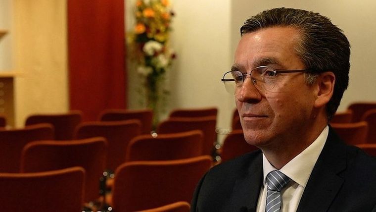 Rezamos juntos, lloramos juntos, dice el representante de la comunidad Michael Tsifidaris.