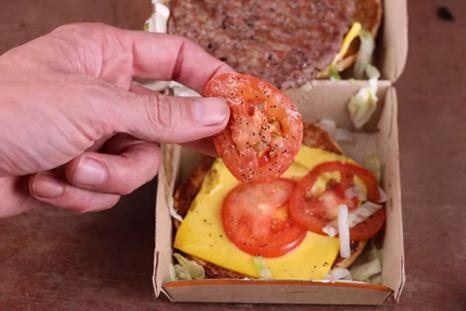 Cultivó un tomate de McDonalds Cultivó un tomate de McDonalds