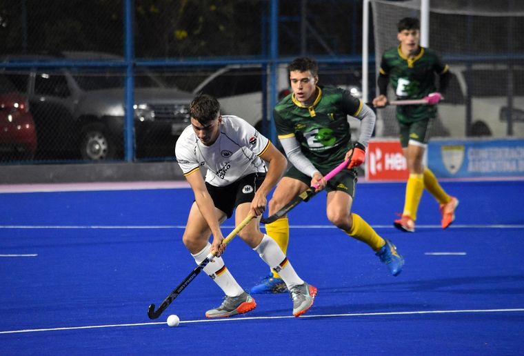 Alemán vuelve a definir la primera fase con Jockey Foto: Valentín Kark - Prensa Alemán