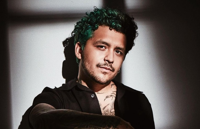 CHRISTIAN NODAL EL CANTANTE SE DISFRAZÓ Y NO FUE RECONOCIDO Foto: ARCHIVO