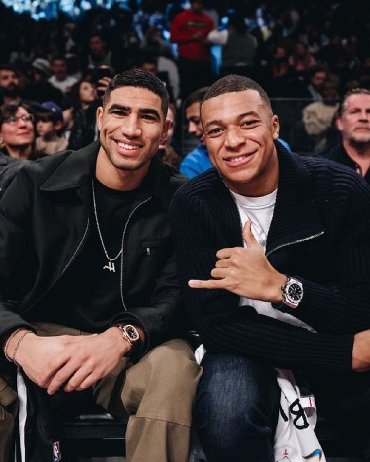 Achraf Hakimi y Mbappé comparten sus vacaciones.