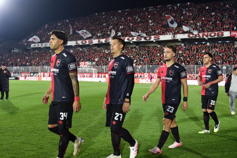 Newell’s, que no desciende desde 1960 y suma seis títulos de Primera, es uno de los equipos que arranca complicado con los promedios el próximo torneo. Newell’s, que no desciende desde 1960 y suma seis títulos de Primera, es uno de los equipos que arranca complicado con los promedios el próximo torneo.