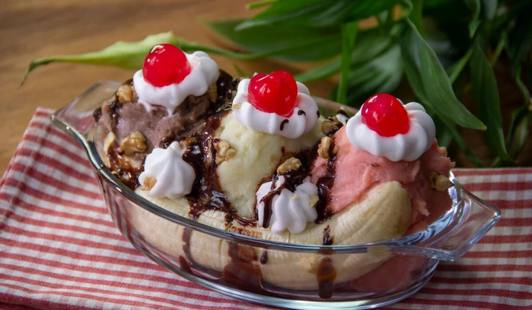 Banana split: una explosión de sabores en cada bocado Foto: Comedera