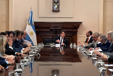 Nicolás Posse presidiendo una reunión con gobernadores Foto: Presidencia