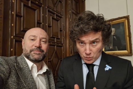 El presidente Javier Milei aseguró que llevará ante la Justicia al extitular de la Agencia Nacional de Discapacidad Diego Spagnuolo, pero en la Casa Rosada aún no avanzaron. El presidente Javier Milei aseguró que llevará ante la Justicia al extitular de la Agencia Nacional de Discapacidad Diego Spagnuolo, pero en la Casa Rosada aún no avanzaron.