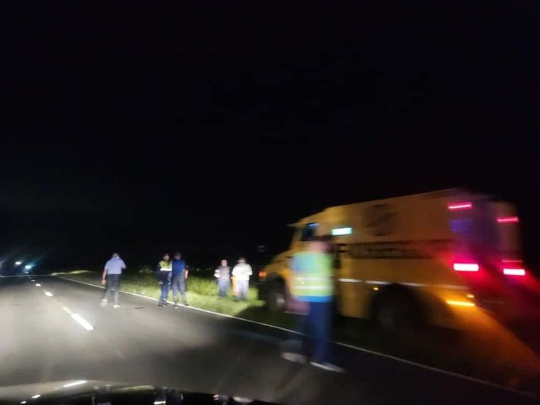 Un camión de caudales perdió una millonaria suma en Corrientes. Foto: Conurbano.net