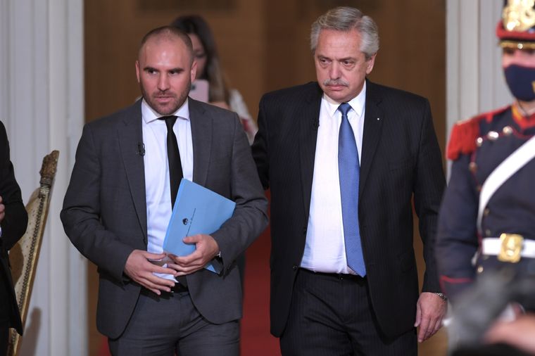 Alberto Fernández sostiene en le cargo a Martín Guzmán a pesar de la inflación récord. Foto: Télam