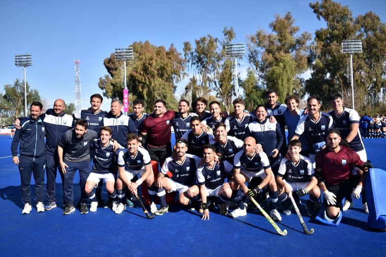Mendoza, otra vez en lo más alto Foto: Valentin Kark/Asoc. Mendocina