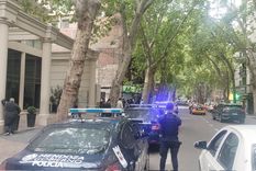 La escena policial en el centro. Foto: gentileza Matías Pascualetti. La escena policial en el centro. Foto: gentileza Matías Pascualetti.